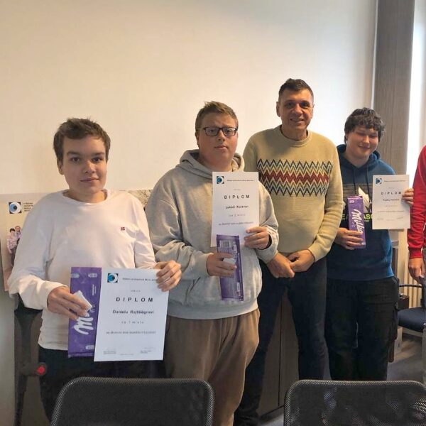 U nás ve škole se zase křížkuje