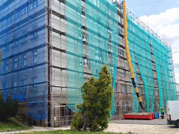Stavební práce na průmyslovce