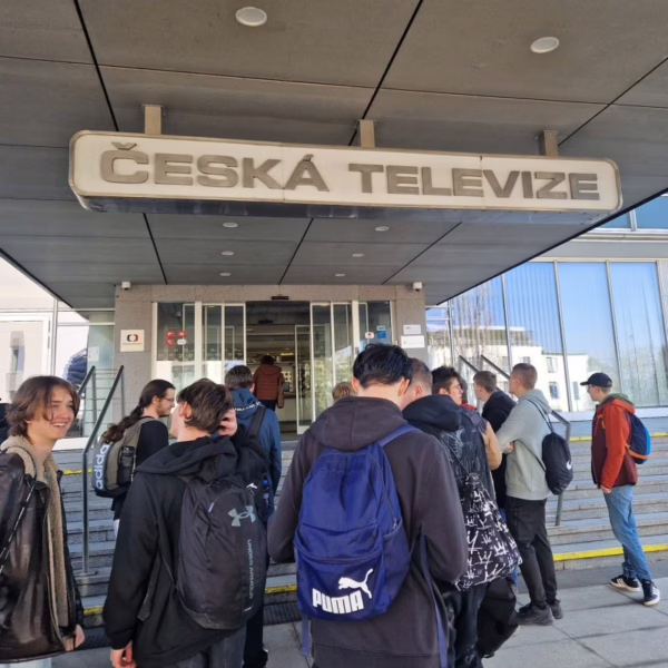 3.B v&nbsp;České televizi: Zákulisí, studia i&nbsp;Marek Lambora